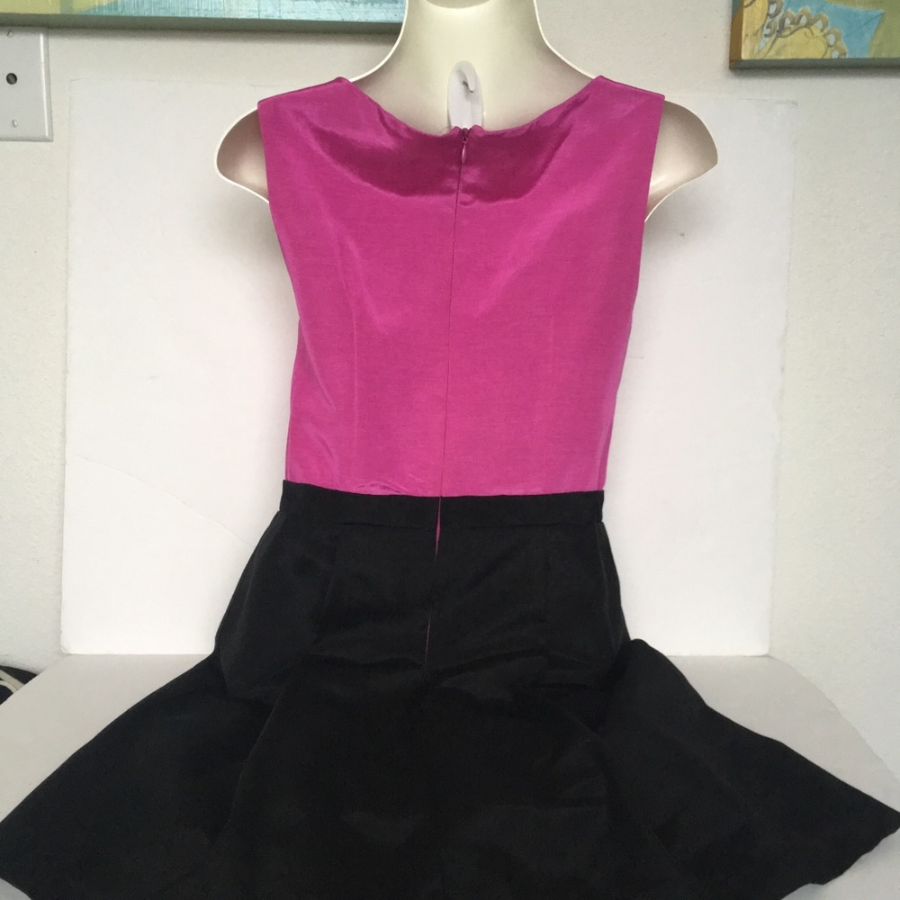 Single Dress - Picture 3 of 4